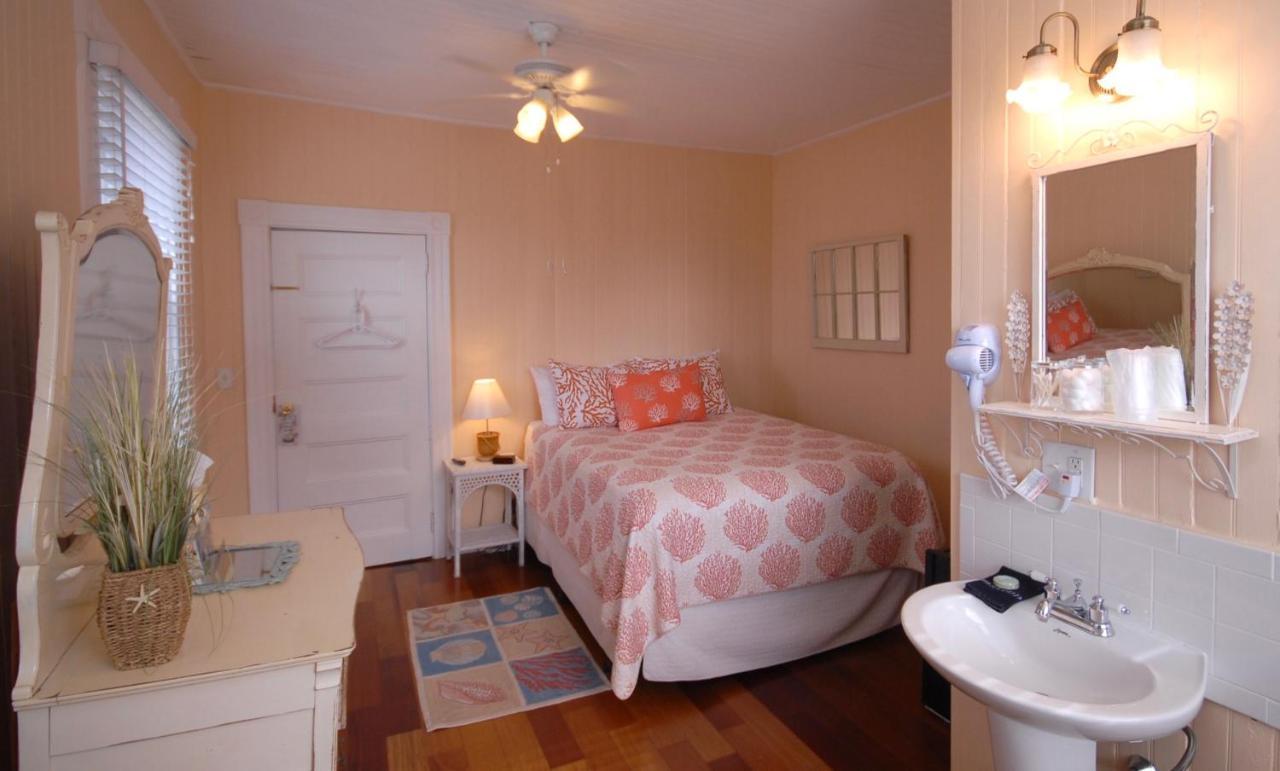 Inkwell Beach Cottage Oak Bluffs Exterior photo